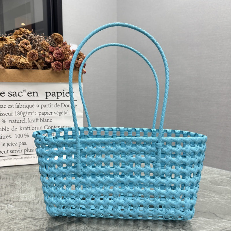 Handgefertigte Basttasche Karnz
