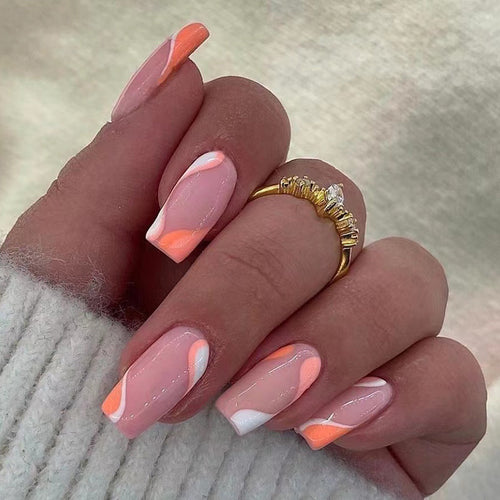 Elegante Kunstnagelverlängerungen mit modernem Farbverlauf Karnz