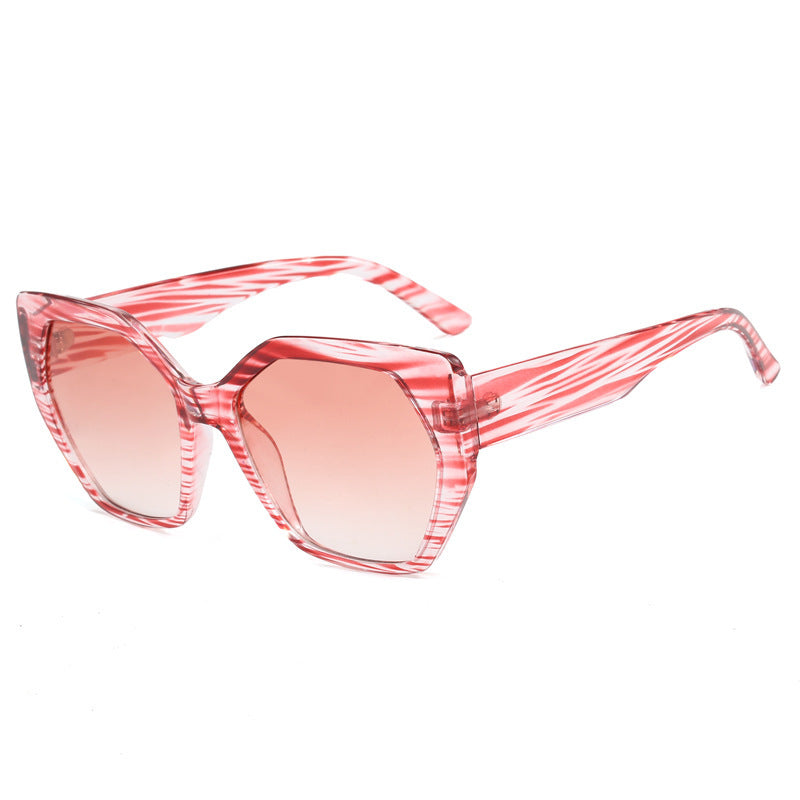 Damen oversized Sonnenbrille mit robustem, facettiertem Rahmen Karnz