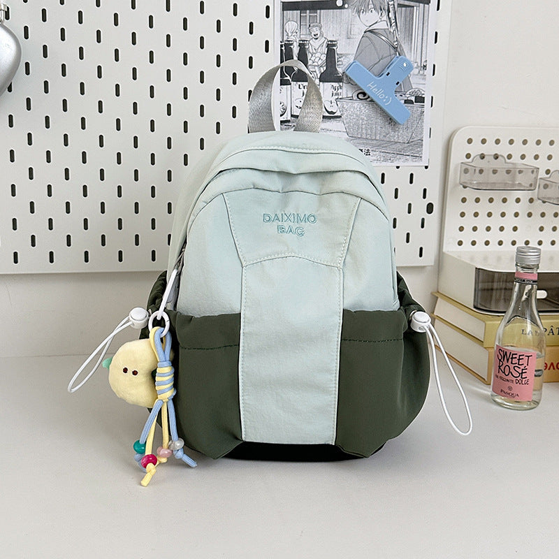 Stylischer funktionaler Reiserrucksack