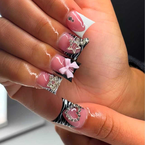 Künstlerische 3D verzierte Press-On Nagelverlängerungen Karnz
