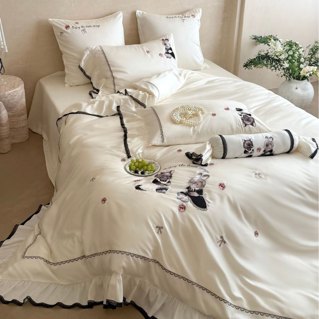 Besticktes Satin-Bettwäscheset mit Volant, Rüschensaum und Tiermotiv