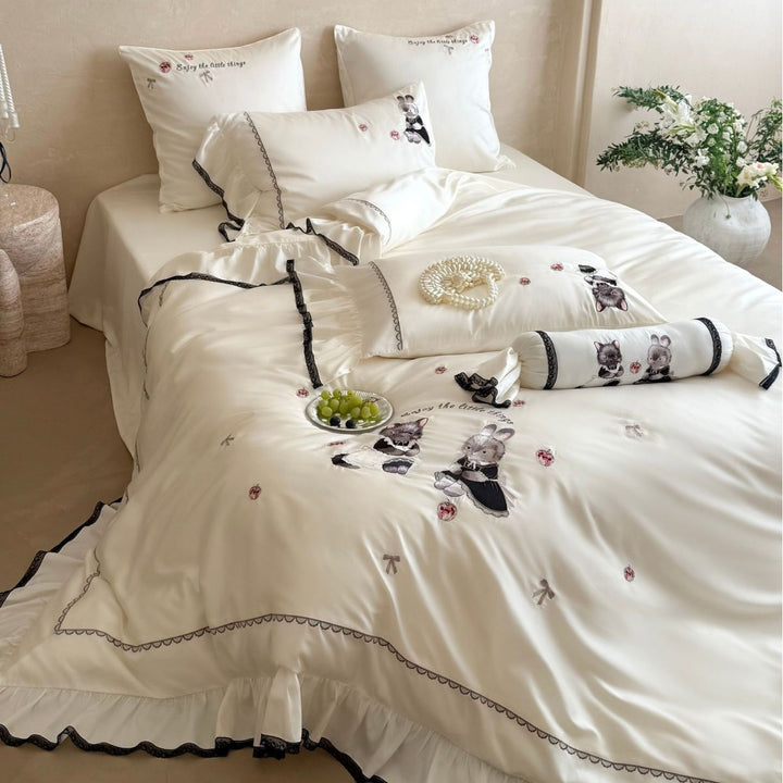 Besticktes Satin-Bettwäscheset mit Volant, Rüschensaum und Tiermotiv