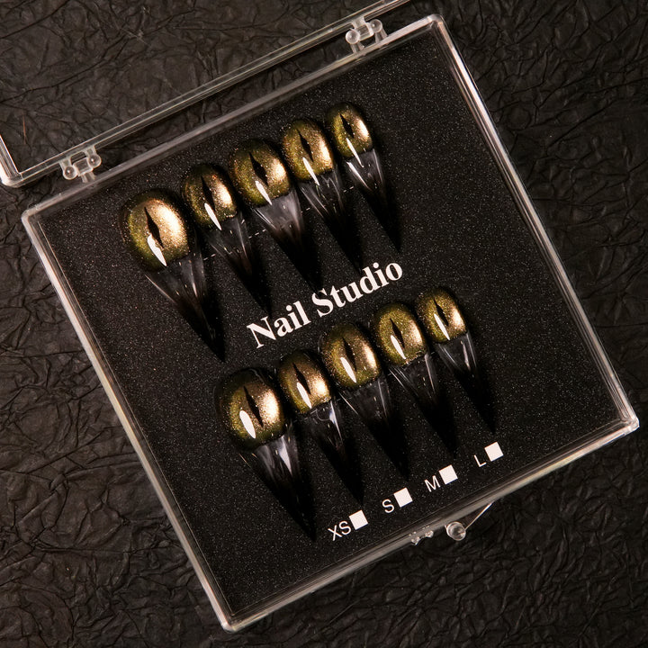 Stiletto Press-On Nail Set mit Metallic-Finish