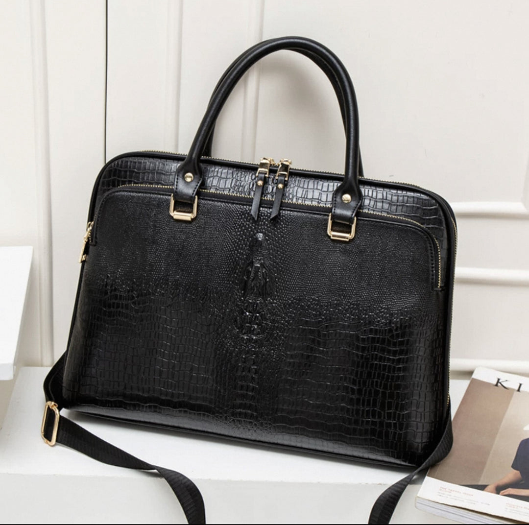 Elegante Laptop-Tasche Im Luxuriösen Krokodil-Look Karnz