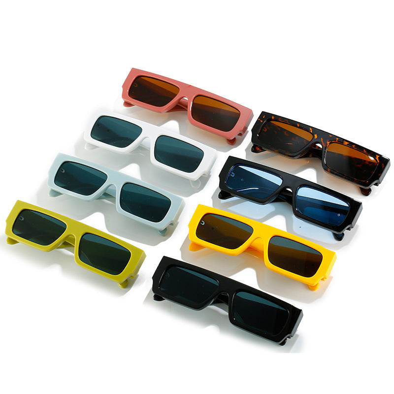 Damen stilvolle Oversized-Sonnenbrille mit ausgefallenem Design Karnz
