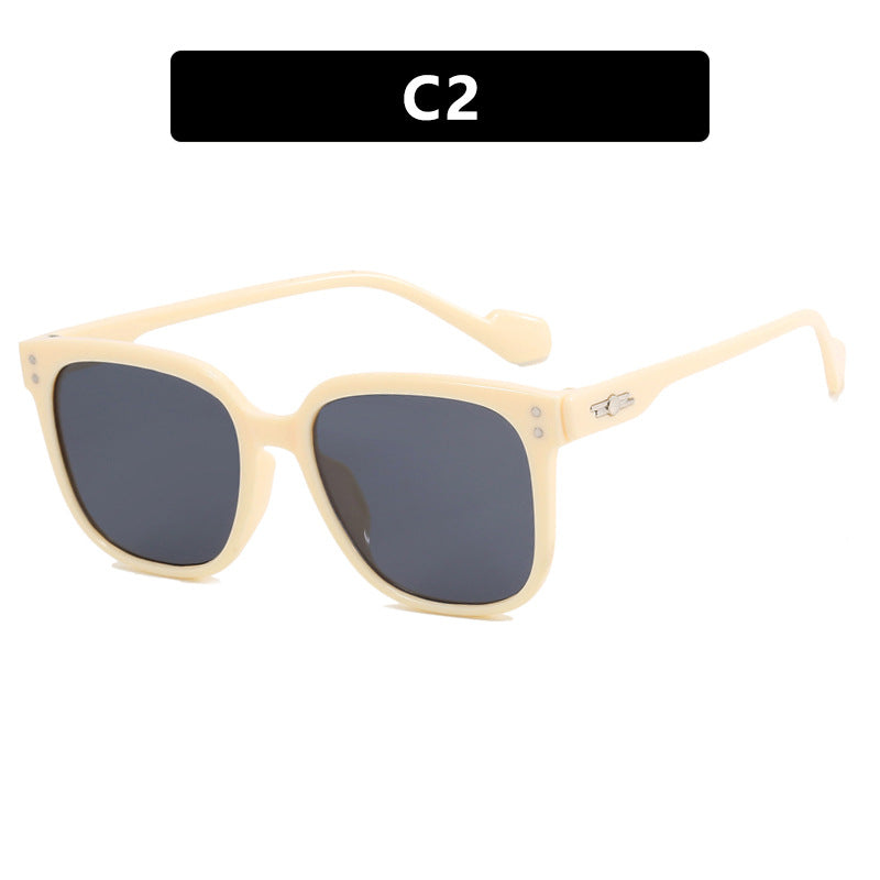 Damen quadratische Sonnenbrille mit sanften Farbverlauf und schützendem UV-Filter Karnz