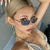 Damen modische Sonnenbrille mit elegantem, schmalem Rahmen Karnz