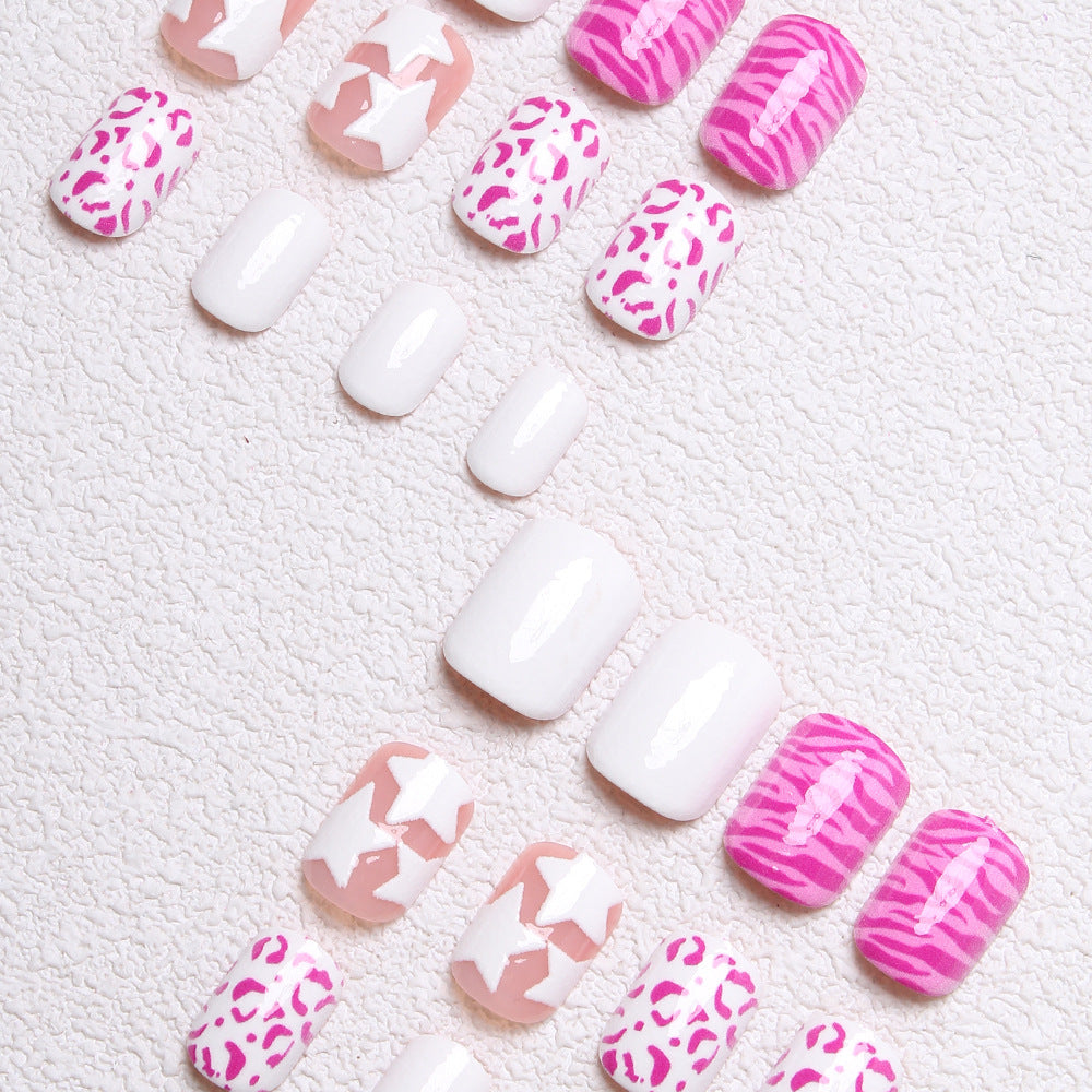 Künstlerisch inspiriertes Press-On Nagelset Karnz