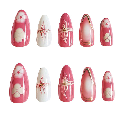 Künstlerisches floral Press-on Nageldesign Karnz