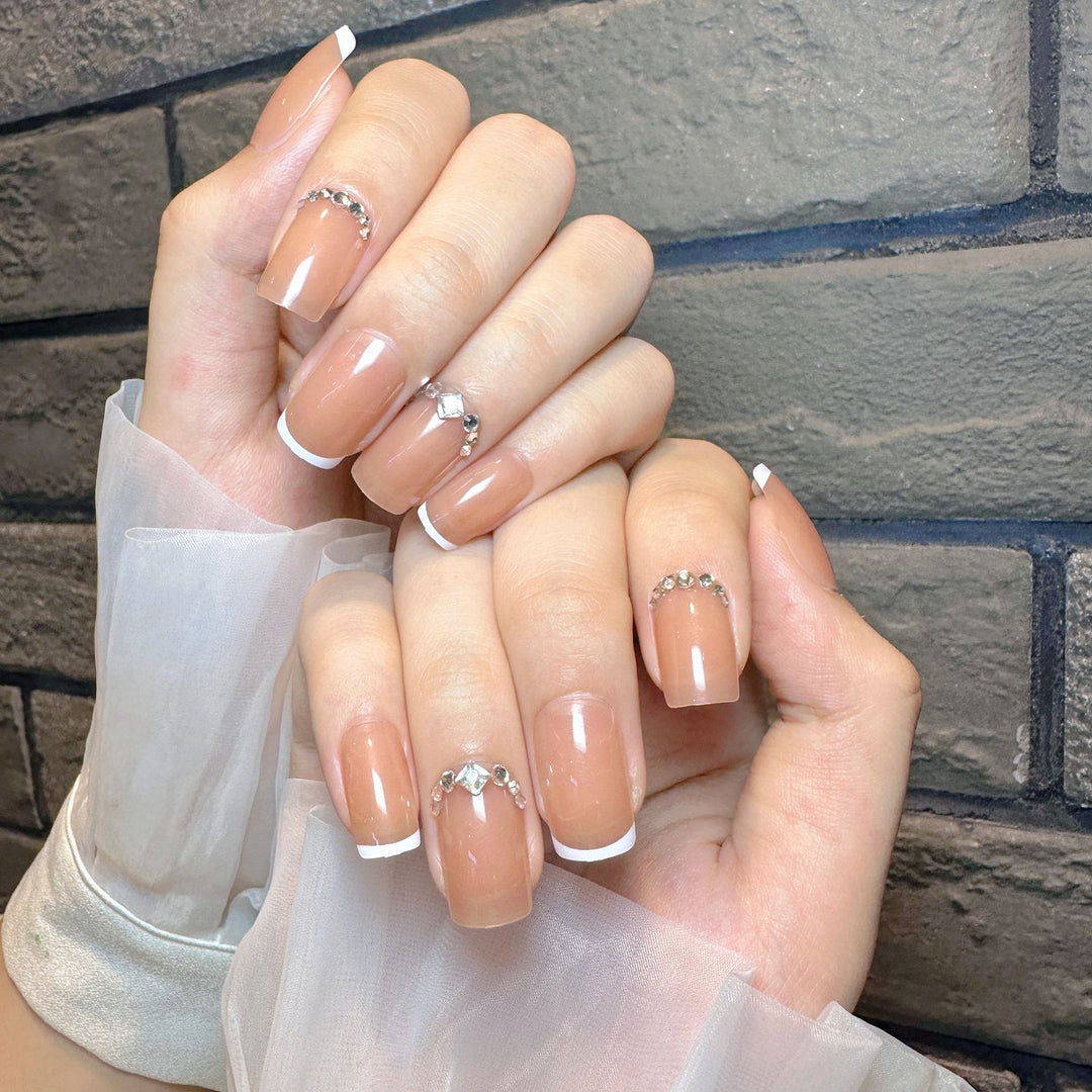 Elegante Nagelkunst Karnz