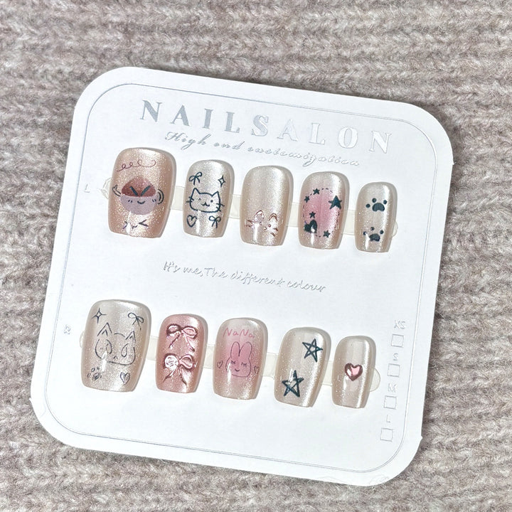 Dekoratives Charakter-Themen Press-On Nagelset