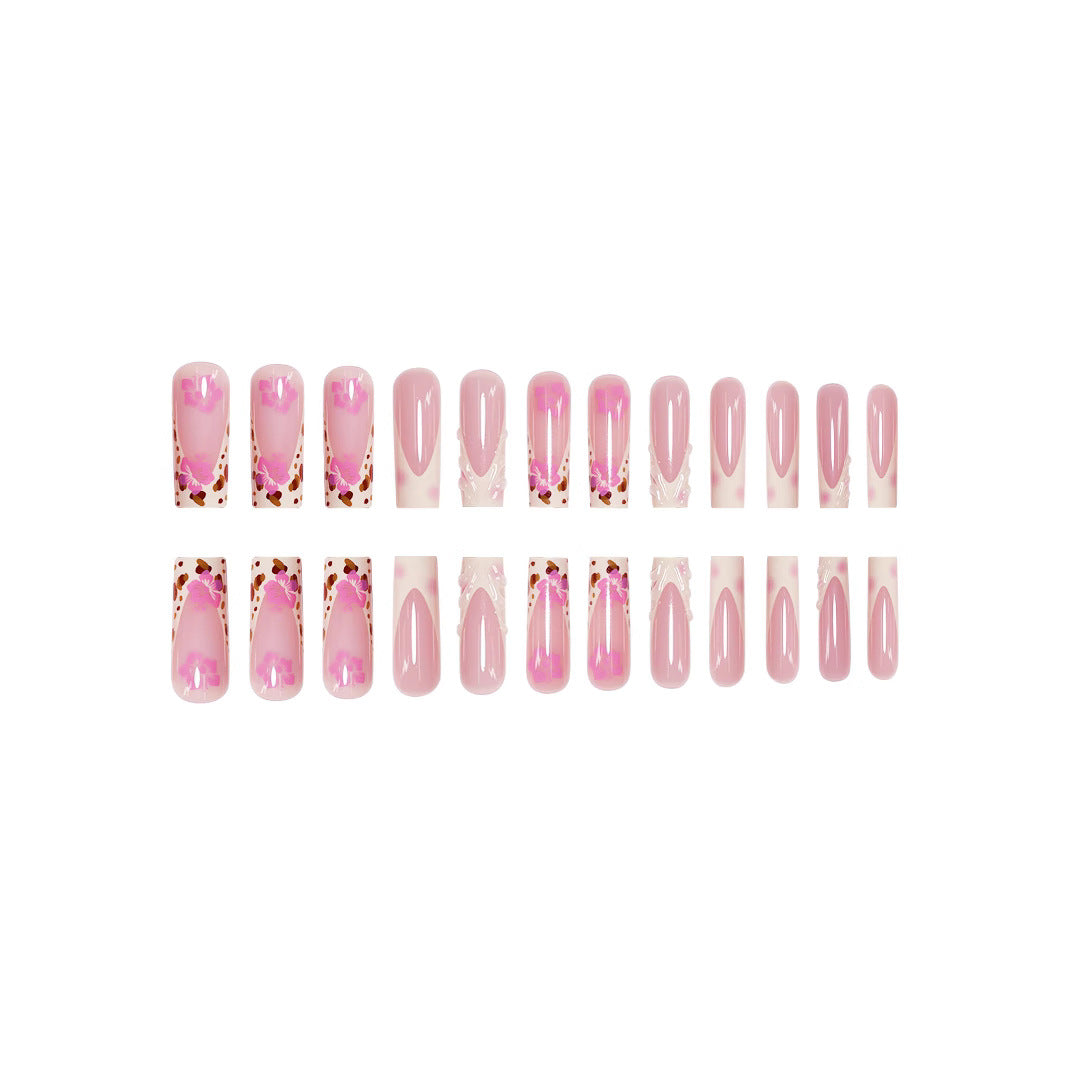 Floral Acrylnagelvergrößerungen Karnz