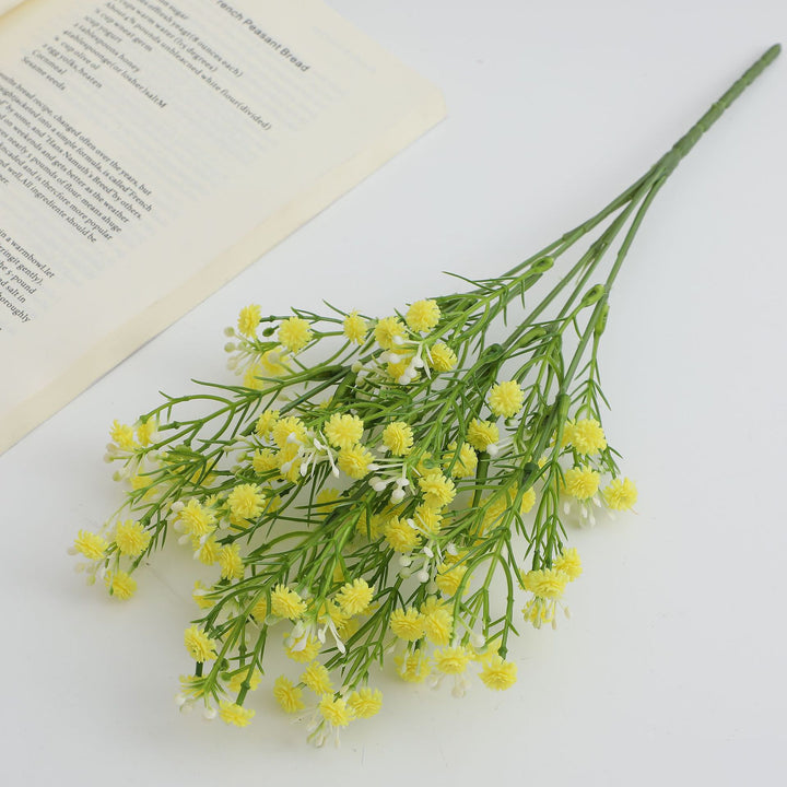 Dekorativer Kunstblütenzweig mit filigranen lila Blüten Karnz