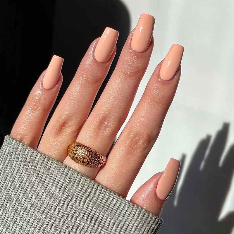 Stylische Kunstnägel im eleganten Gloss-Finish Karnz