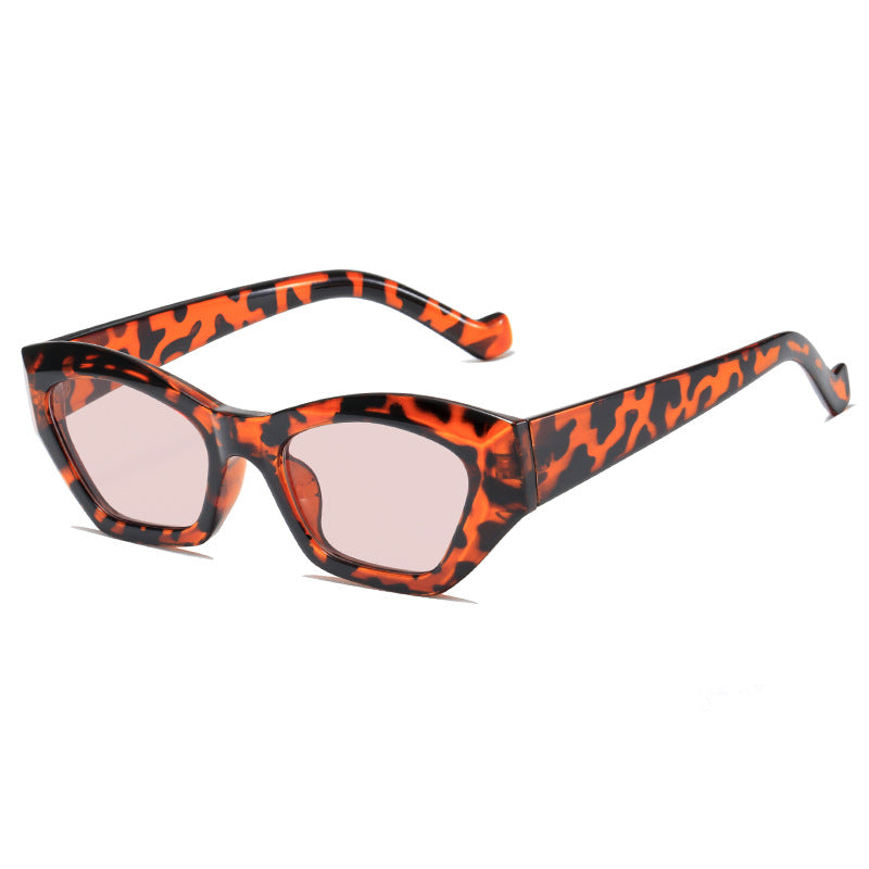 Damen modische Sonnenbrille im extravaganten Leopardenmuster Karnz