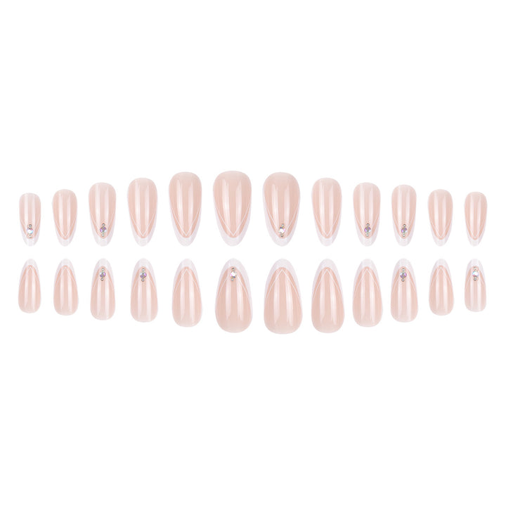 Elegante Stiletto Press-On Nagelkunst Karnz