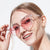 Damen Herzförmige Sonnenbrille mit glitzerndem Rahmen Karnz