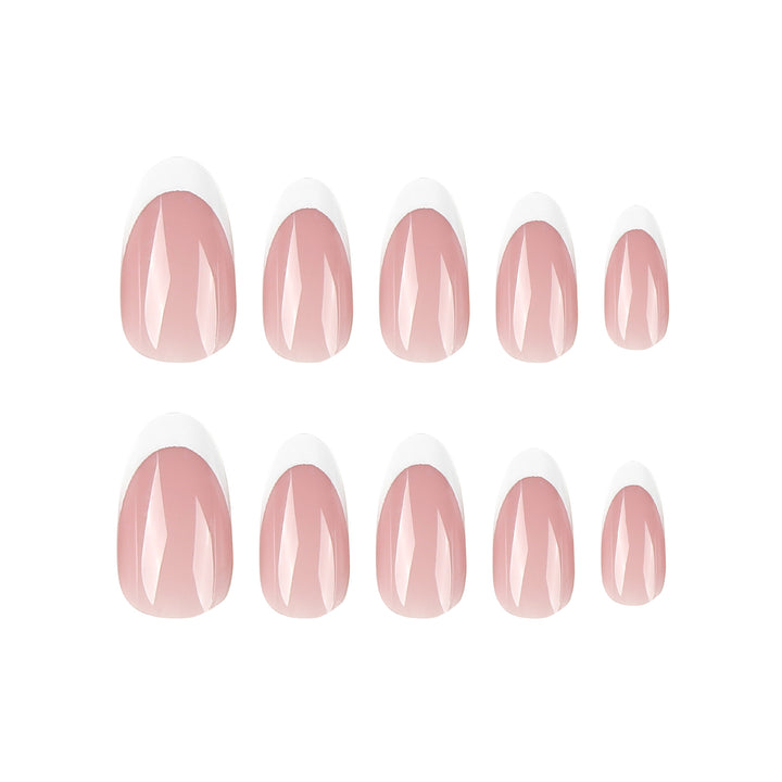 Elegante Gel-Nägel mit durchgehendem French-Tip Karnz