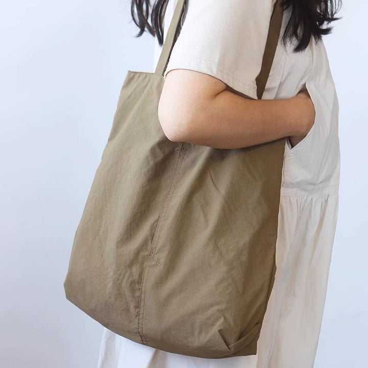Geräumige und Vielseitige Tote-Bag Karnz