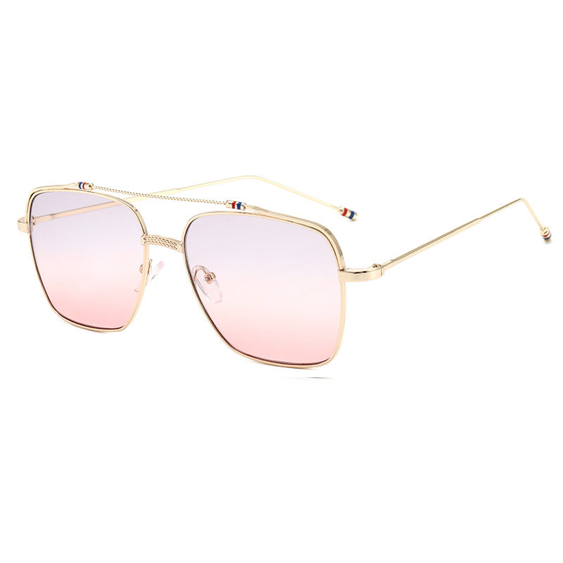Damen modische geschwungene Brille mit schmalem Metallrahmen Karnz