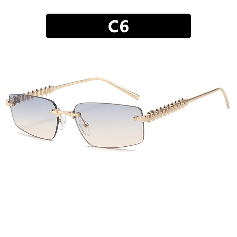 Damen quadratische Sonnenbrille mit filigranem Rahmen und luxuriösen Akzenten Karnz