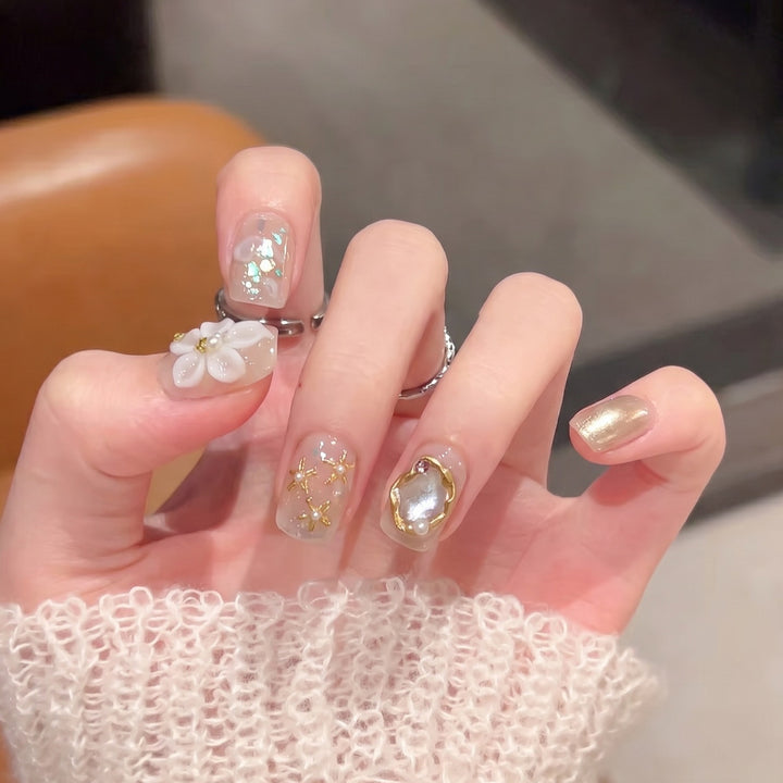 Elegantes Floral Press-On Nail Art Set Karnz