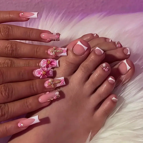 3D Floral Decorative Press-On Nails Set Karnz