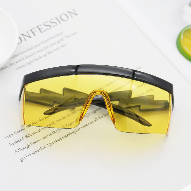 Damen Sicherheitsbrille im modernen Design Karnz