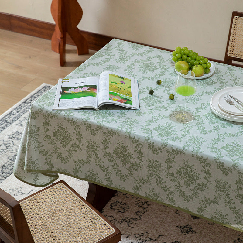 Jacquard-Tischdecke mit floralem Damastmuster und verstärktem Saum