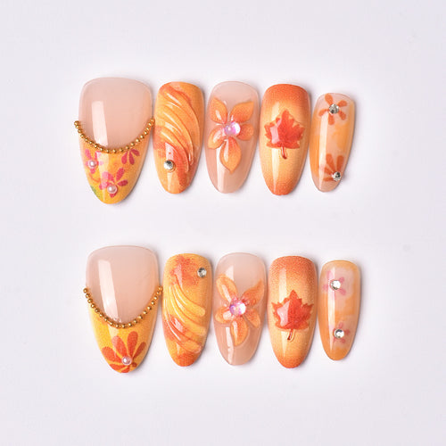Herbst-inspirierte künstlerische Press-On-Nagelkunst Karnz