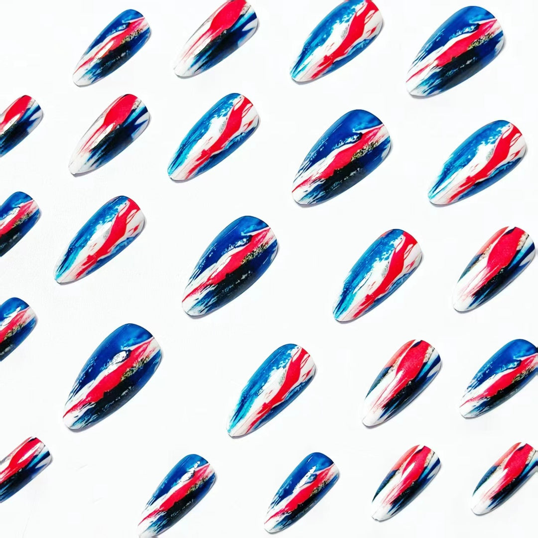 Künstliche Nagelkunst mit Abstraktem Farbdesign Karnz