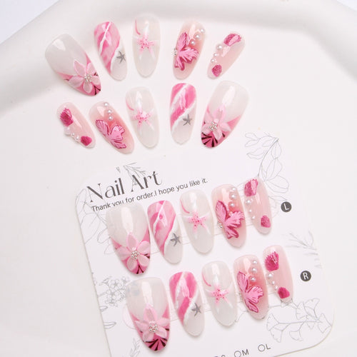 Kunstnagelset mit elegantem Blumen- und Glitzermuster Karnz