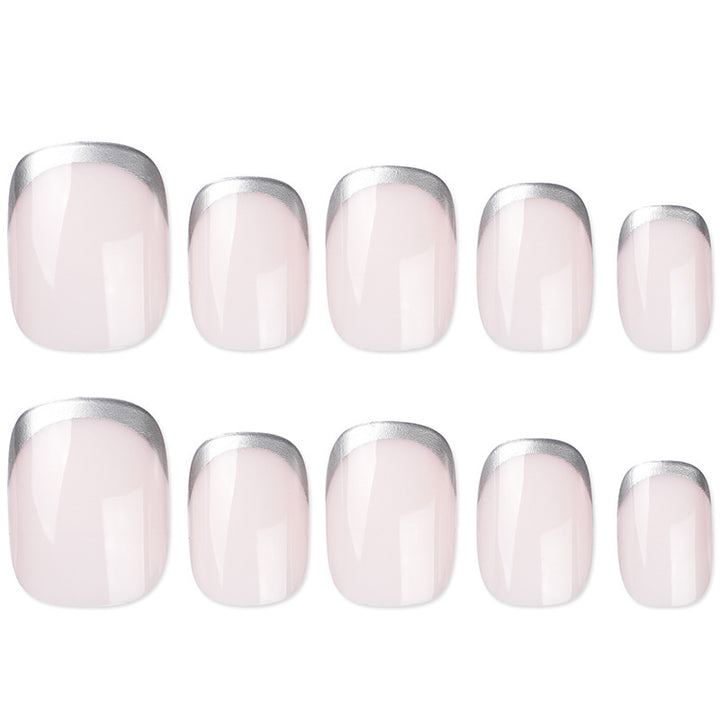 Künstliche Nägel Im Natürlichen French-Tip Design Karnz