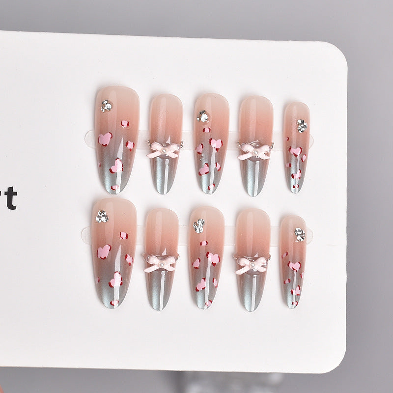 Geschmücktes Press-On Nagelset Karnz