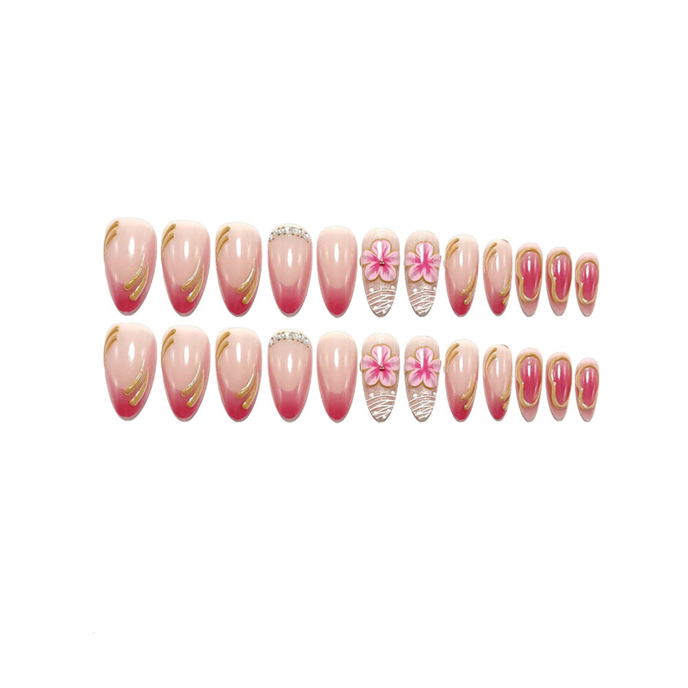 Kunstvolle Nagelverlängerungen mit Floralem Design Karnz