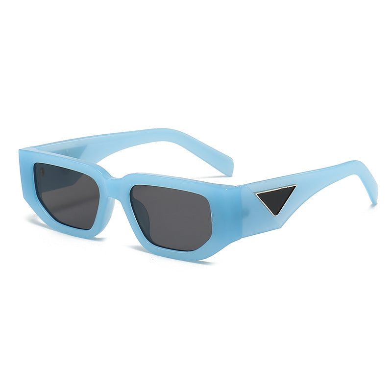 Damen Modische Rechteckige Sonnenbrille mit eleganten Akzenten Karnz