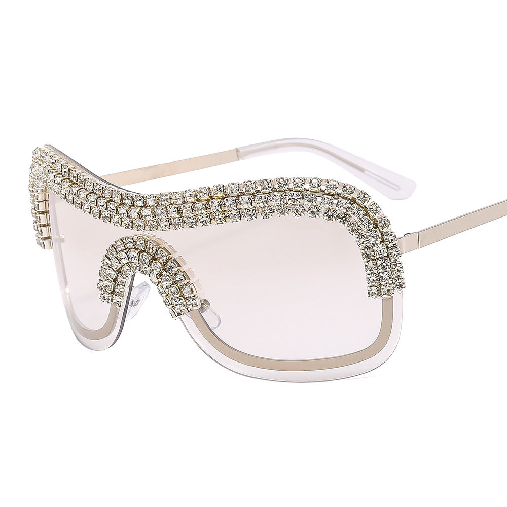 Damen Glamouröse Sonnenbrille mit funkelndem Strassrahmen Karnz