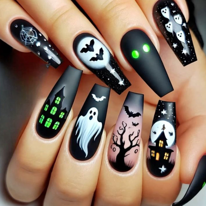 Spooky Gothic-Themen Nagelkunstverlängerungen Karnz
