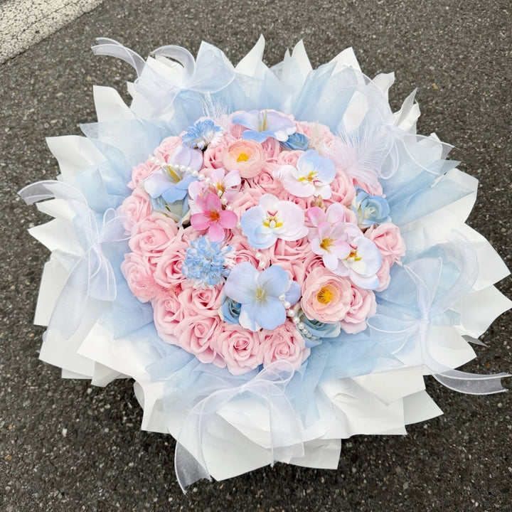 Exquisites florales Blumenarrangement