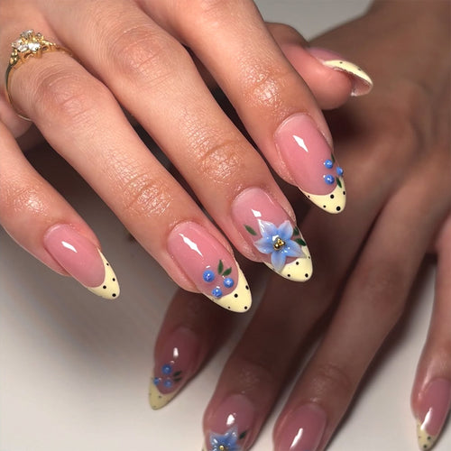 Trendige Nagelkunst Karnz
