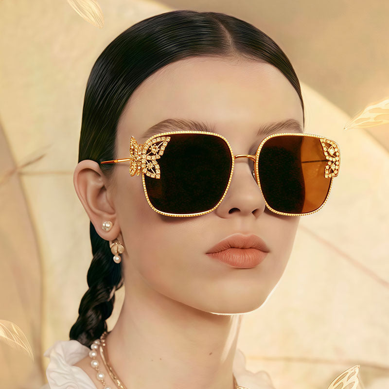 Damen extravagante Brille mit funkelnden Akzenten Karnz