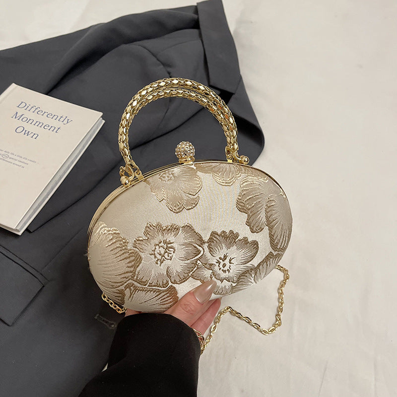 Elegante Blumen Abendtasche Karnz
