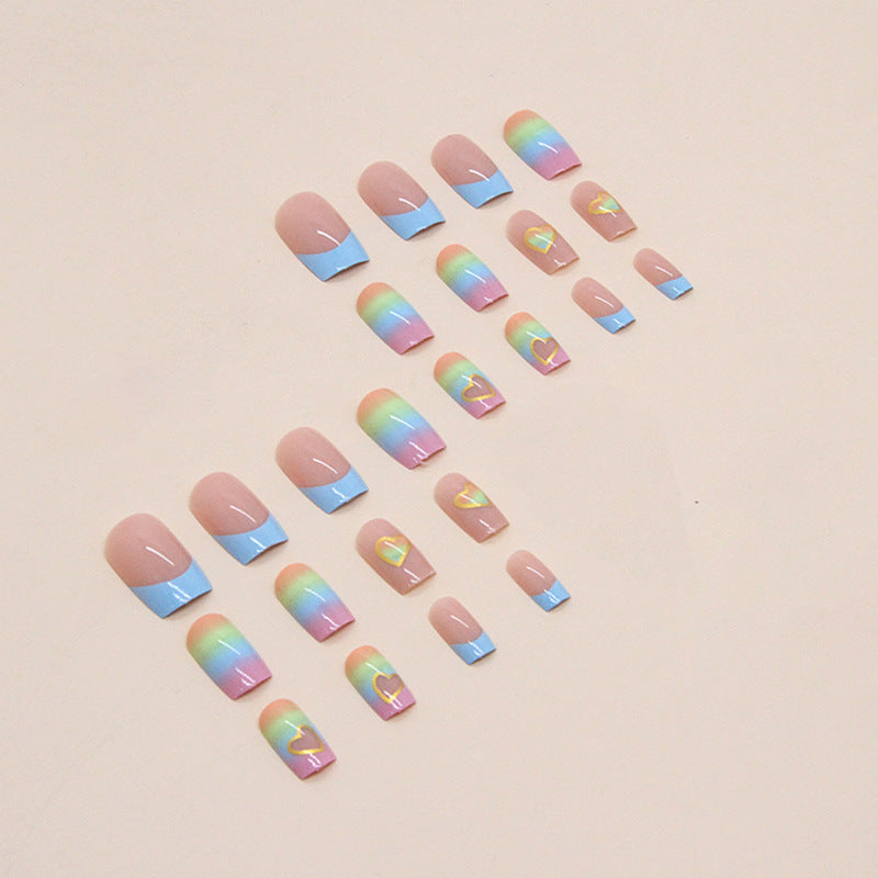 Künstlerische Herz-Themen Press-On Nageldesigns Karnz
