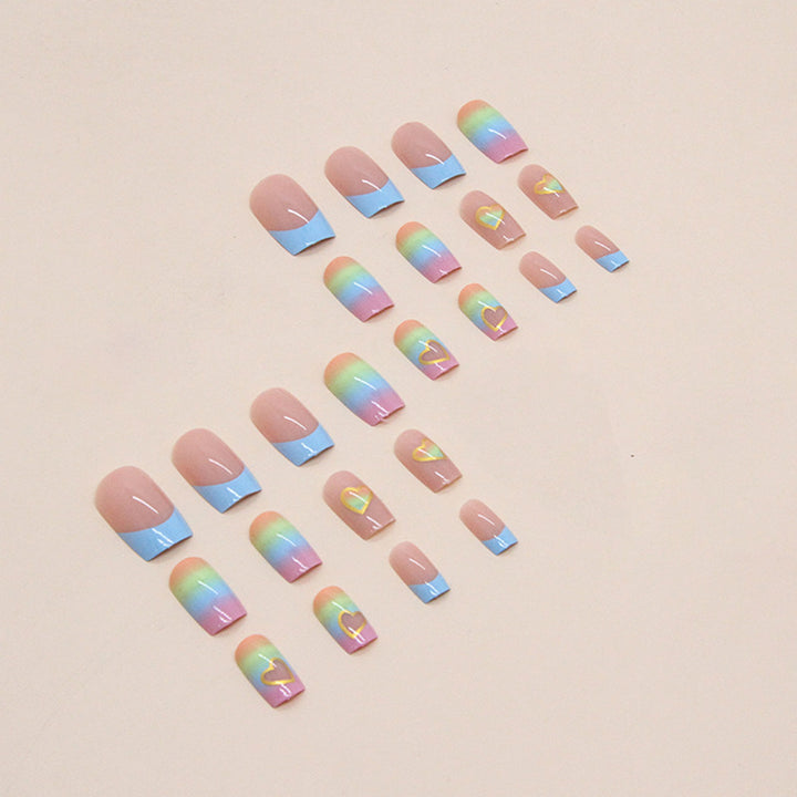 Künstlerische Herz-Themen Press-On Nageldesigns Karnz