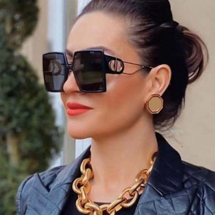 Damen quadratische Sonnenbrille mit luxuriösem Rahmen Karnz