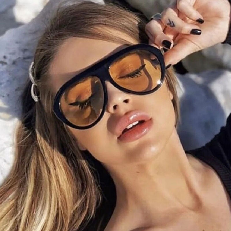 Damen oversized Sonnenbrille mit stilvollem Design und schützendem UV-Filter Karnz