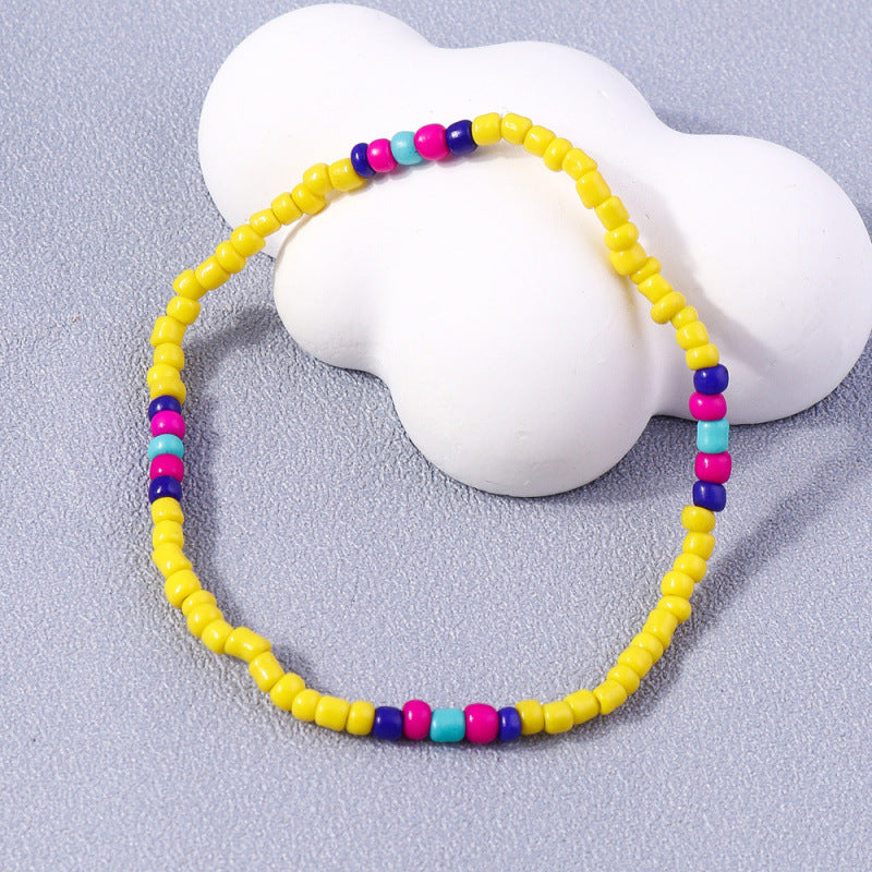 Modischer Perlenarmband Karnz