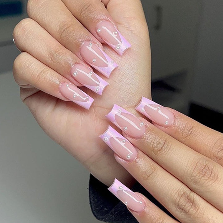 Elegante 3D Perlenakzent-Nagelkunstverlängerungen Karnz