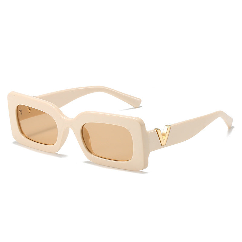 Damen modische quadratische Sonnenbrille mit stilvollem Metallbesatz Karnz